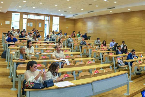 Des workshops et des rencontres avec les chercheurs du CGS