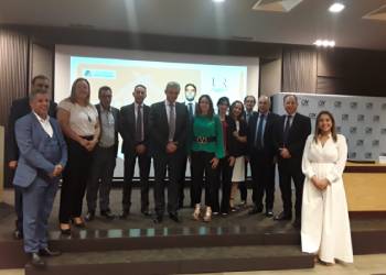 Signature d’une convention de partenariat UIR – Crédit Du Maroc